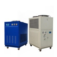 大型工業(yè)冷水機