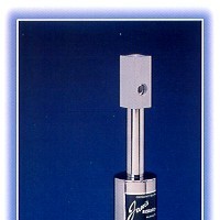 CCS-350緊湊型10K制冷機（樣品在真空中）