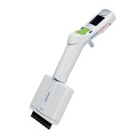Eppendorf Xplorer/Xplorer plus 電動多道移液器