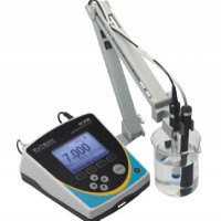 Eutech優(yōu)特 PC2700 pH/電導率多參數(shù)測量儀