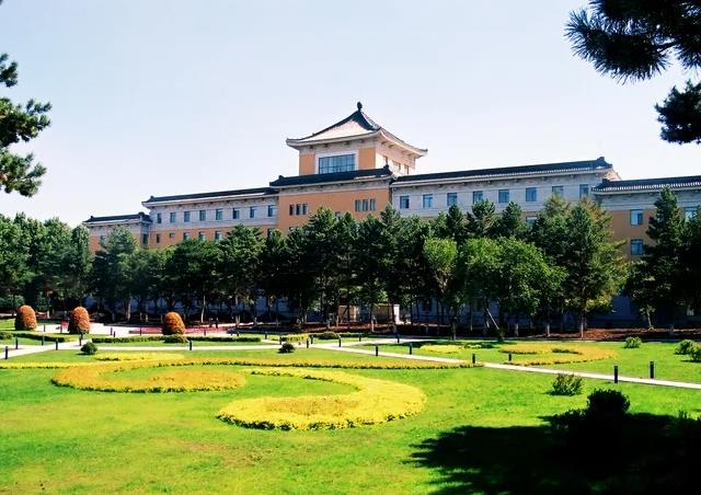 中國(guó)科學(xué)院長(zhǎng)春應(yīng)用化學(xué)研究所預(yù)算700萬(wàn)元 采購(gòu)化學(xué)實(shí)驗(yàn)危險(xiǎn)廢物處理項(xiàng)目
